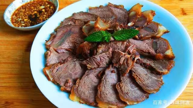 『驴肉(酱)』营养价值 | 每100g营养成分表