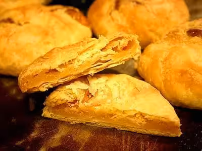 『板油酥饼』营养价值 | 每100g营养成分表