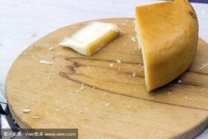『硬质干酪』营养价值 | 热量 | 每100g营养成分表