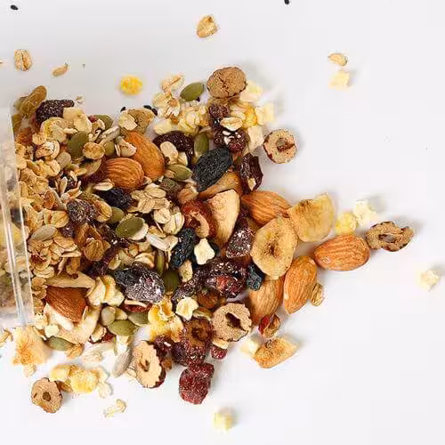 『燕麦片(果仁、甜)』营养价值 | 每100g营养成分表