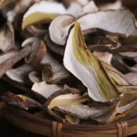 『牛肝菌(白、干)[美味牛肝菌]』营养价值 | 每100g营养成分表