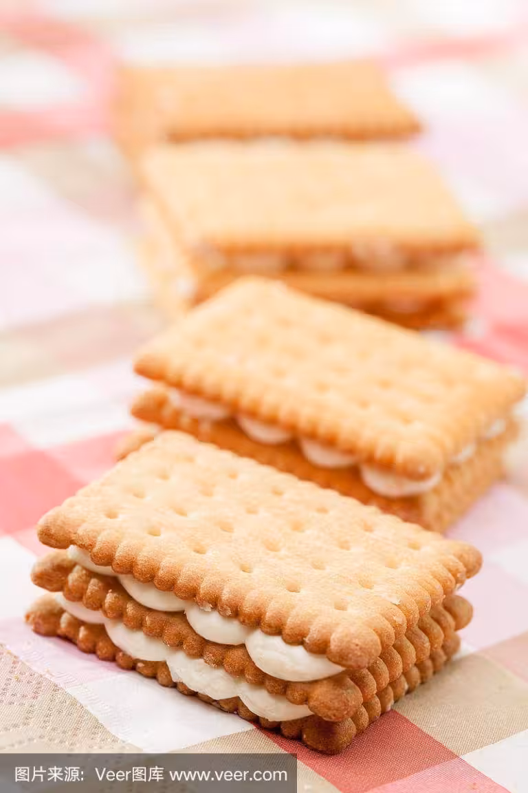 『饼干(均值)』营养价值 | 每100g营养成分表