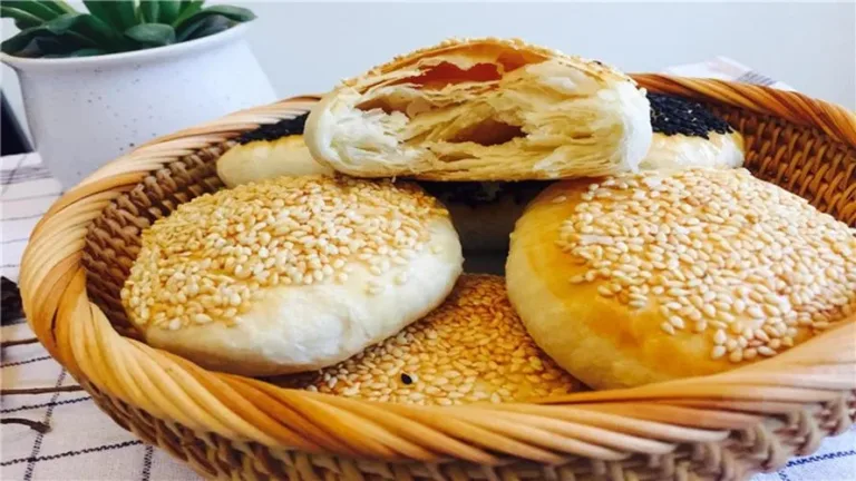 『烧饼(加糖)』营养价值 | 每100g营养成分表